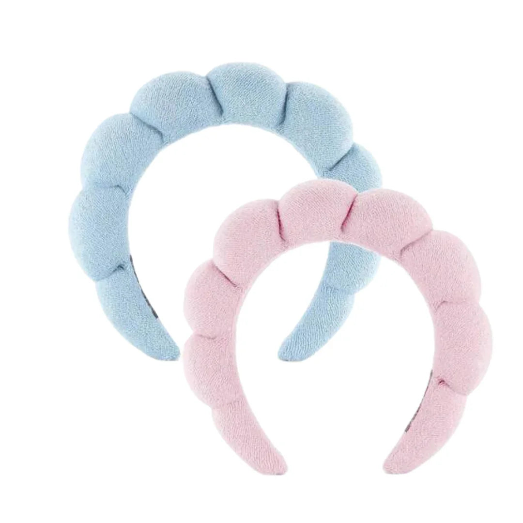 Diadema de skincare colocada, con el pelo retirado de la cara