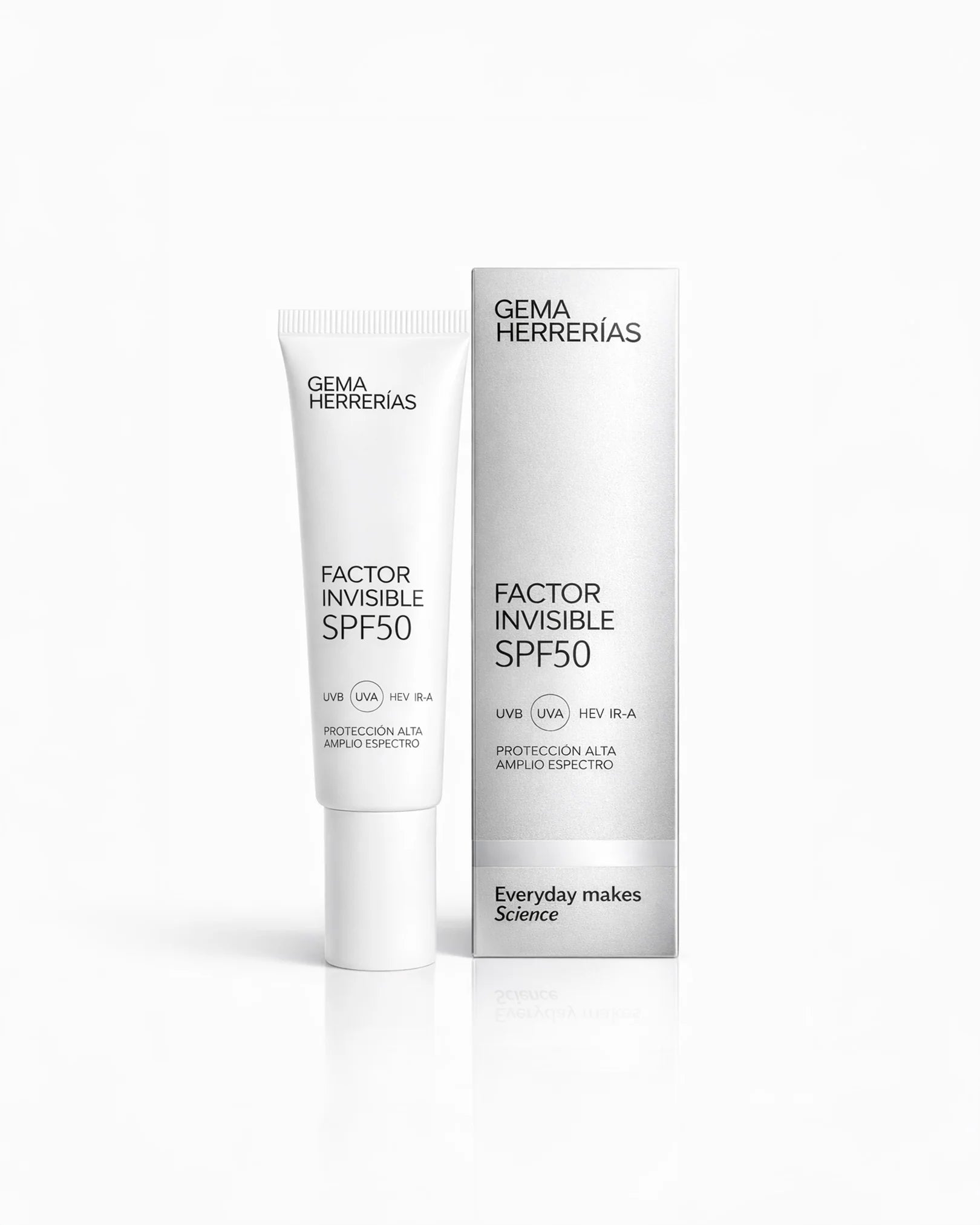Factor Invisible SPF 50 de Gema Herrerías junto a su estuche